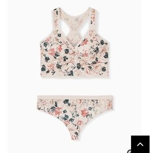 🆕SET - 1X LT. PINK FLORAL BRALETTE & THONG SET 1X